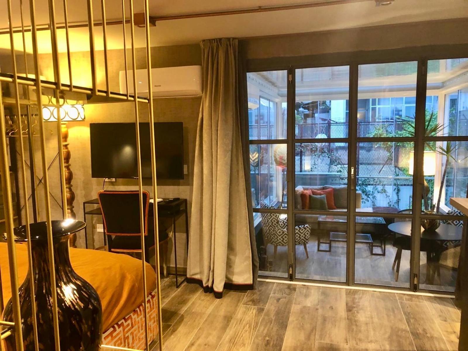 Апартаменты Portrait Luxury Loft Бари Экстерьер фото
